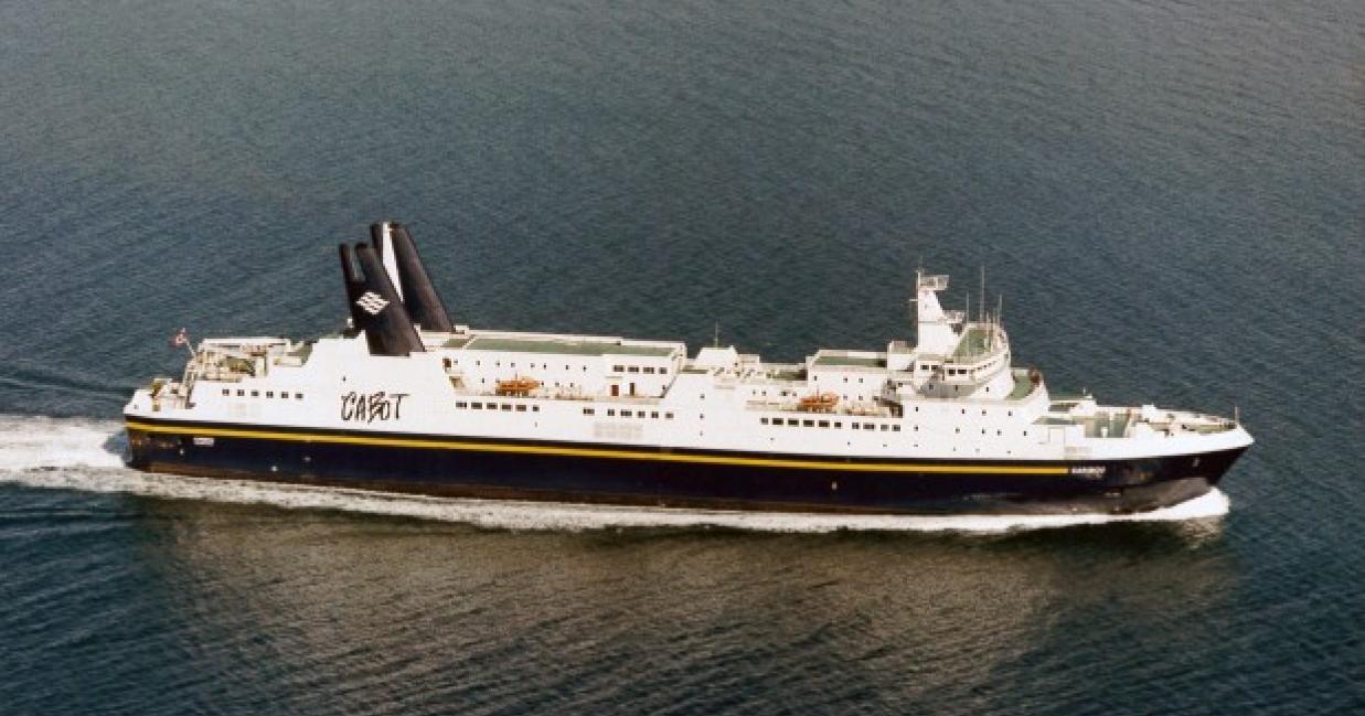 the caribou sailing